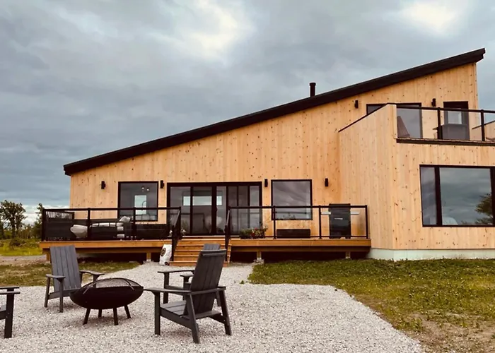 Ten Mile Point Resort